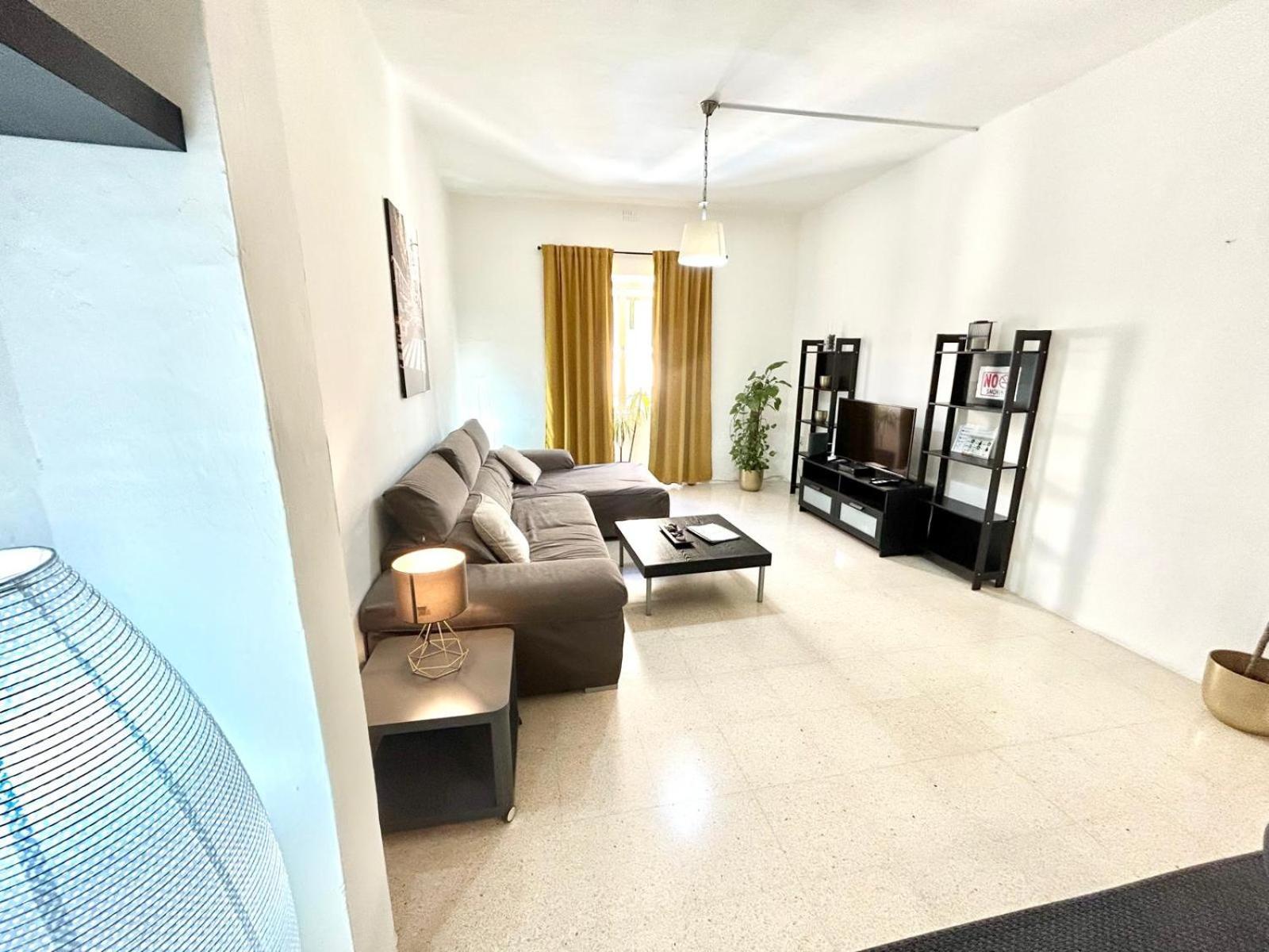 St Julians - Balluta Bay Large 3 Bedroom Apartment Sliema Zewnętrze zdjęcie