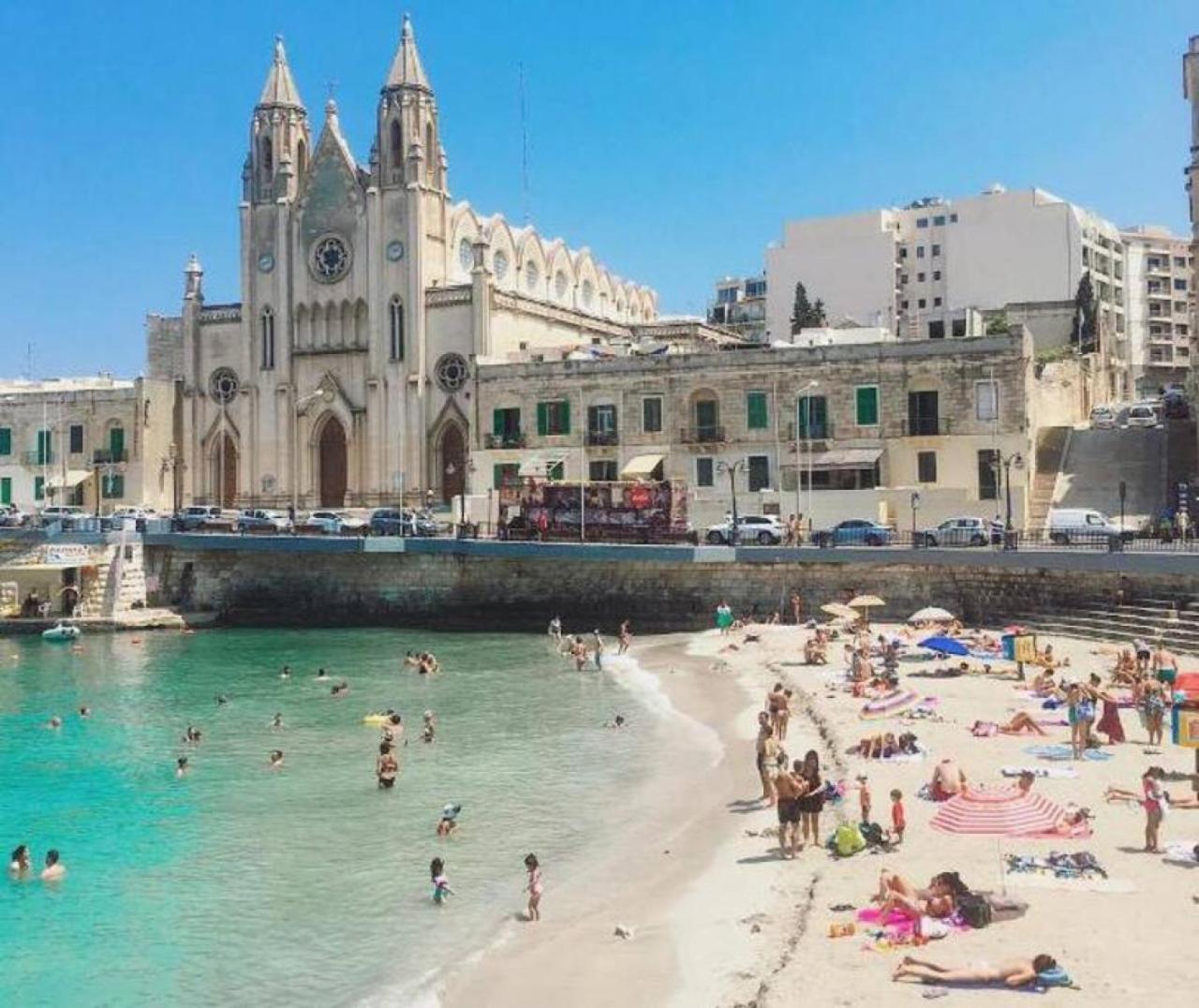 St Julians - Balluta Bay Large 3 Bedroom Apartment Sliema Zewnętrze zdjęcie