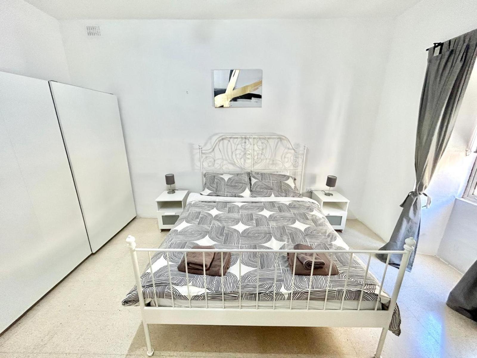 St Julians - Balluta Bay Large 3 Bedroom Apartment Sliema Zewnętrze zdjęcie